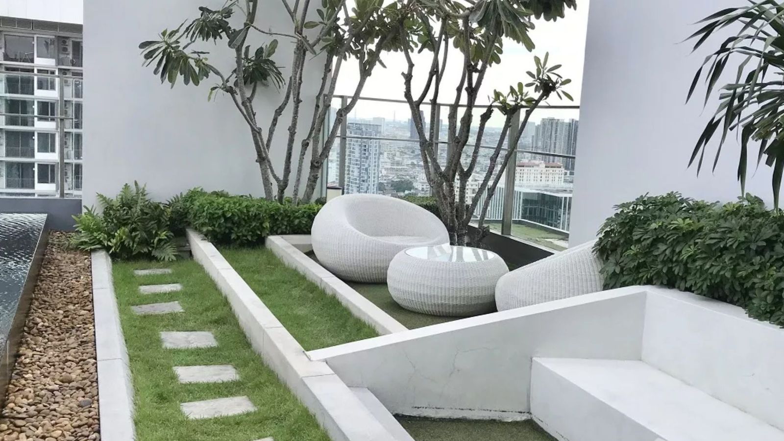 รีวิว Rhythm Sathorn - Narathiwas (คอนโด ริทึ่ม สาทร-นราธิวาส)